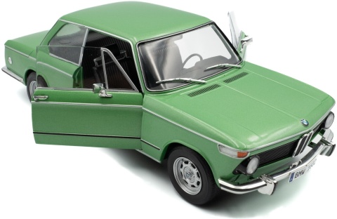 BMW 1602 Taiga 1971 S1808604 model Solido 1:18 zielony
