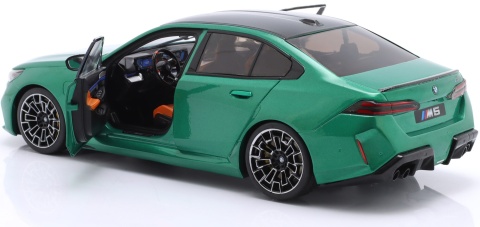BMW M5 (G90) 2025 model S1814701 Solido 1:18 Isle of Man Green metallic