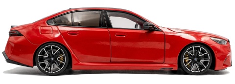 BMW M5 (G90) 2025 model S1814702 Solido 1:18 czerwony
