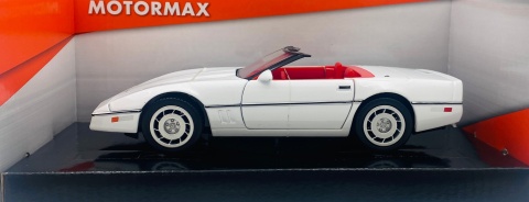 Chevrolet Corvette C4 1986 model 1:24 Motormax 73298 biały