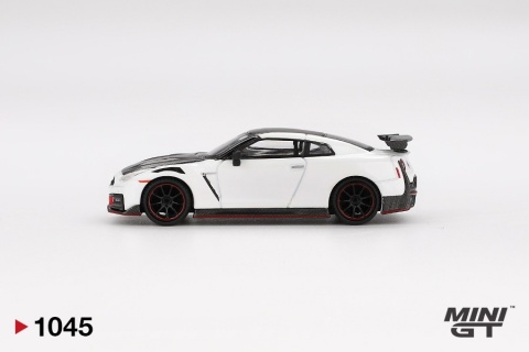 NISSAN GT-R (R35) Nismo 2024 MGT01045 MiniGT 1:64 biały perłowy