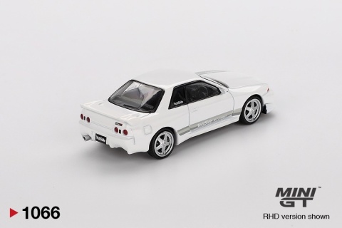 NISSAN SKYLINE GT-R (R32) VeilSide Combat C-I MGT01066 MiniGT 1:64 biały