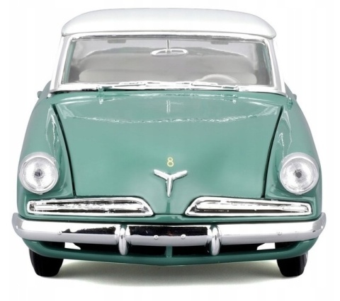 Studebaker Starliner 1953 Low Boy model 1:18 Maisto 31651