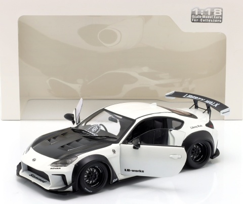TOYOTA GR86 LBWK Body Kit 2024 model S1813602 Solido 1:18 biały perłowy