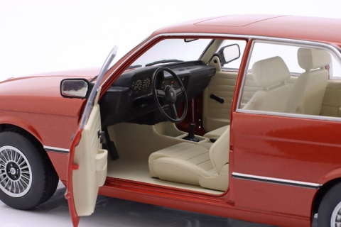 BMW 323i (E21) 1980 model S1812802 Solido 1:18 chestnut red metallic