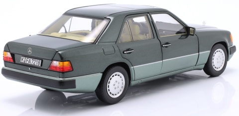 MERCEDES-BENZ 230 E W124 1990 model 183952 Norev 1:18 zielony