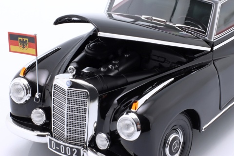 MERCEDES-BENZ 300 (W186) 1955 Konrad Adenauer model 183707 Norev 1:18 black