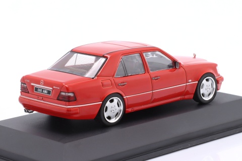 MERCEDES-BENZ E60 AMG E500 (W124) 1994 signal red S4313204 Solido 1:43