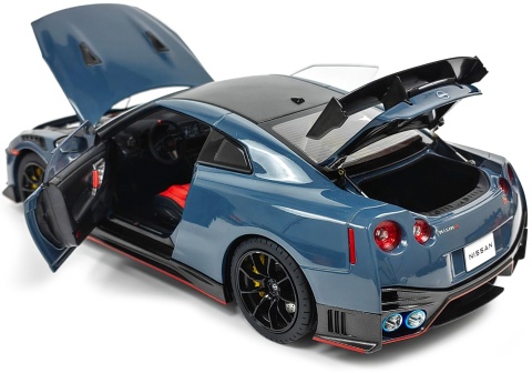 Nissan GT-R Nismo R35 (2022) model 5559LH Paudi 1:18