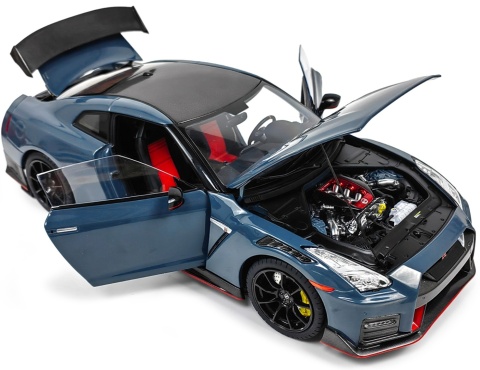 Nissan GT-R Nismo R35 (2022) model 5559LH Paudi 1:18