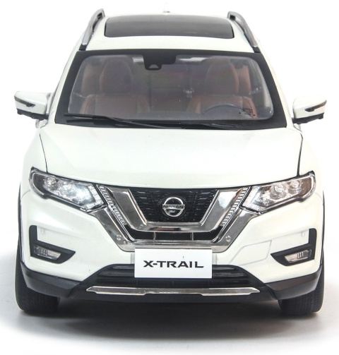 Nissan X-Trail III T32 (2018) model 5535W Paudi 1:18 biały