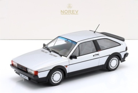 VW Volkswagen Scirocco GTX 16V (1988) model 188635 Norev 1:18 srebrny