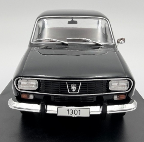 Dacia 1301 1976 model 124269 WhiteBox 1:24 czarny