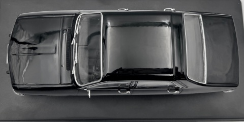 Dacia 1301 1976 model 124269 WhiteBox 1:24 czarny