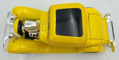 Ford Coupe 1932 model 1:24 Motormax 79885 Kult Klassics