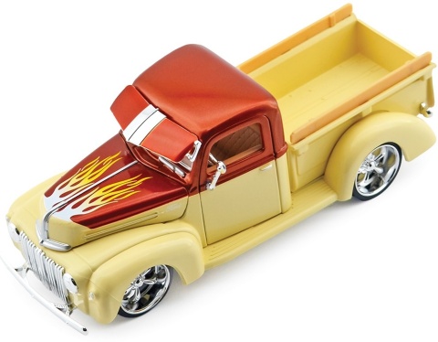 Ford Jailbar Pickup 1942-47 model 1:24 Motormax 79883 Kult Klassics