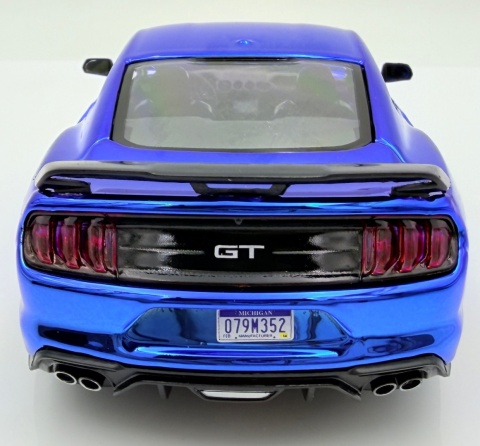 Ford MUSTANG GT 2018 model 1:24 Motormax 79083 custom WRAP niebieski chrom