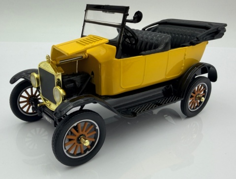 Ford Model T Touring convertible 1925 1:24 Platinum Motormax 79328 żółty