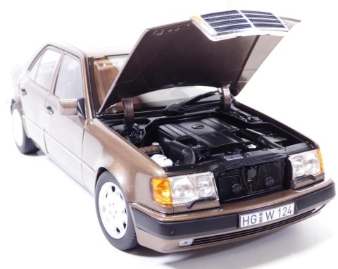 MERCEDES-BENZ 230 E W124 1990 model 183954 Norev 1:18 brązowy