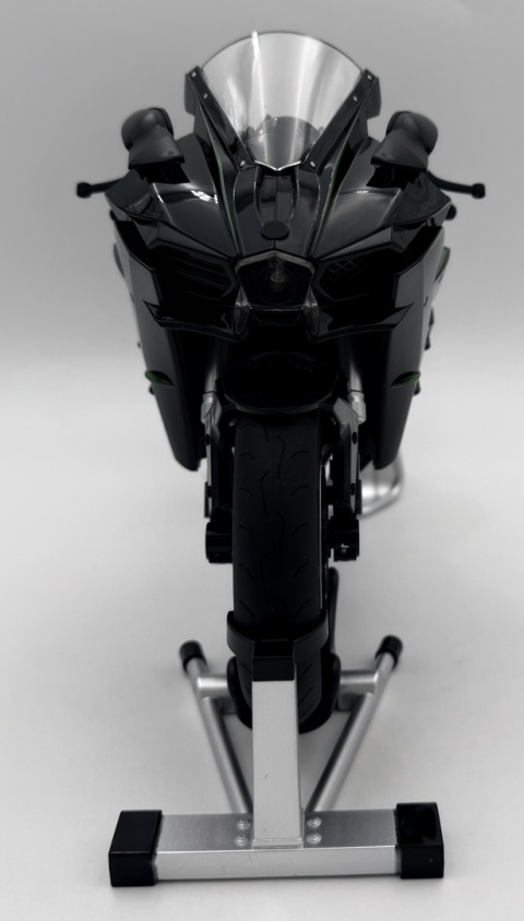 Kawasaki Ninja H2R DŹWIĘK DYM LED model 1:9 Huayi M6-2A czarny
