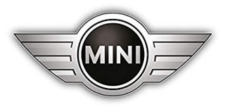 MINI Cooper S Countryman z przyczepką kempingową model 1:24 Motormax 79762