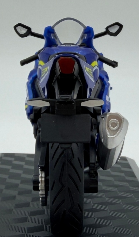 Suzuki GSX 1000R motocykl model 1:18 Huayi M18-3B niebieski