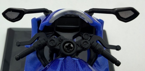 Suzuki GSX 1000R motocykl model 1:18 Huayi M18-3B niebieski