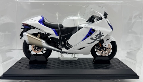Suzuki GSX-1300R Hayabusa motocykl model 1:12 LED dźwięk Huayi M12-23 biały
