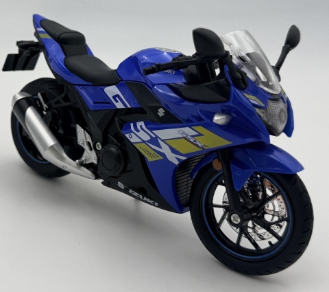 Suzuki GSX 250R motocykl model 1:12 LED dźwięk Huayi M12-15B niebieski