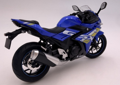 Suzuki GSX 250R motocykl model 1:12 LED dźwięk Huayi M12-15B niebieski