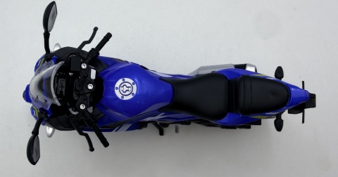 Suzuki GSX 250R motocykl model 1:12 LED dźwięk Huayi M12-15B niebieski