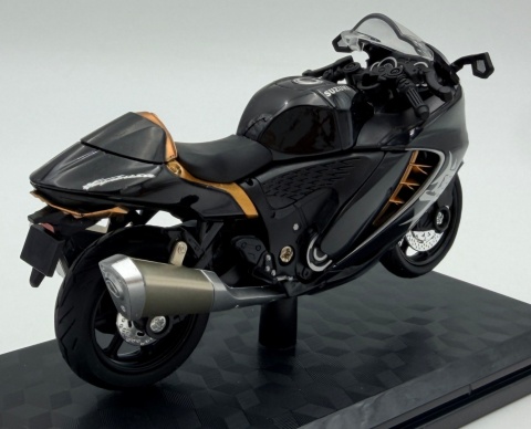 Suzuki Hayabusa GSX 1300R 2024 model 1:18 Huayi M18-5B czarny