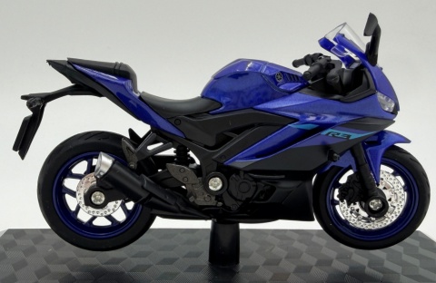 Yamaha YZF-R3 motocykl model 1:18 Huayi M18-9B niebieski