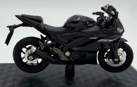 Yamaha YZF-R3 motocykl model 1:18 Huayi M18-9B czarny