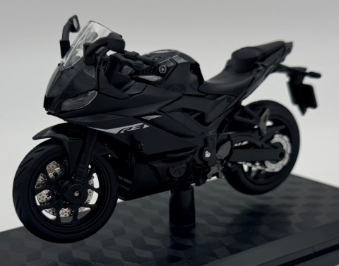 Yamaha YZF-R3 motocykl model 1:18 Huayi M18-9B czarny