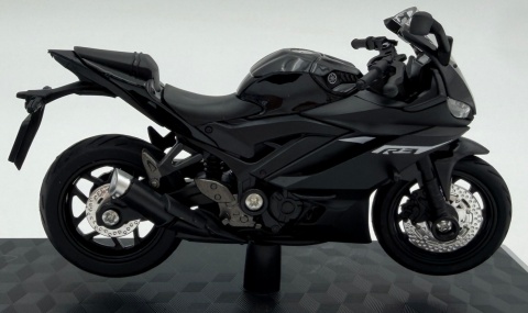 Yamaha YZF-R3 motocykl model 1:18 Huayi M18-9B czarny