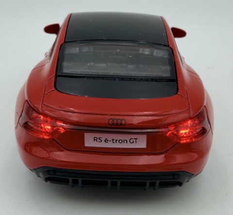 Audi RS e-tron GT z napędem światło dźwięk METAL 1:36 MSZ 68721 czerwony