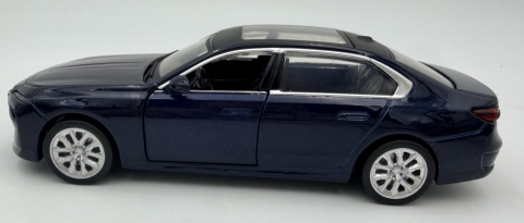 BMW i7 z napędem światło dźwięk model METAL 1:32 MSZ 68730 granatowy