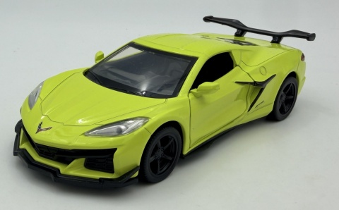 Chevrolet Corvette Z06 z napędem światło dźwięk METAL 1:32 MSZ 68748 żółty