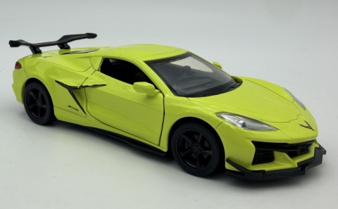 Chevrolet Corvette Z06 z napędem światło dźwięk METAL 1:32 MSZ 68748 żółty