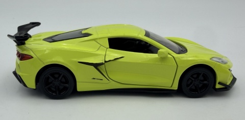 Chevrolet Corvette Z06 z napędem światło dźwięk METAL 1:32 MSZ 68748 żółty