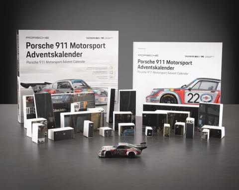 Porsche 911 Motorsport Kalendarz Adwentowy FRANZIS 1:43 Martini Racing #22