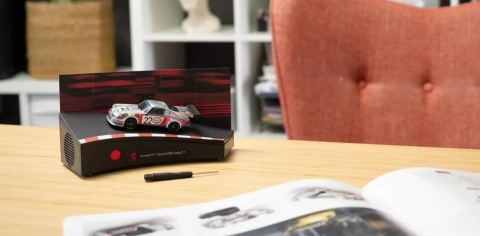 Porsche 911 Motorsport Kalendarz Adwentowy FRANZIS 1:43 Martini Racing #22