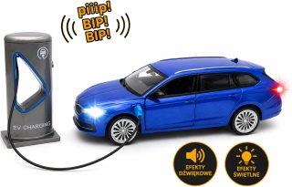 Skoda Superb Combi IV z napędem światło dźwięk model METAL 1:35 MSZ 68744