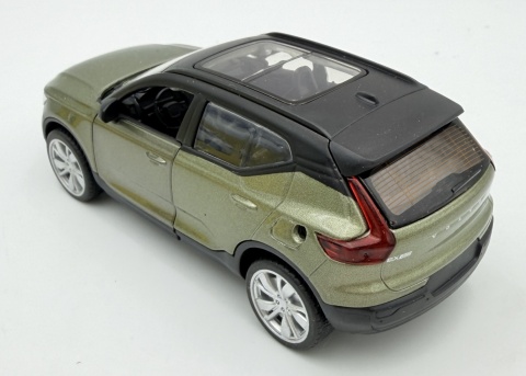 Volvo XC40 z napędem światło dźwięk model METAL 1:32 MSZ 68703