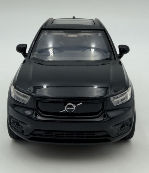 Volvo EX40 z napędem światło dźwięk model METAL 1:32 MSZ 68411 czarny