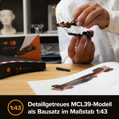 ZESTAW McLaren F1 Norris Piastri MCL39 kalendarz adwentowy na rok 2026 1:43