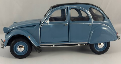 CITROEN 2CV niebieski 1982 model METAL WELLY 1:24 CITROEN 2CV niebieski 1982 model METAL WELLY 1:24