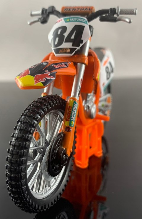 KTM 450 SX-F Red Bull J. Herlings 1:18 Bburago KTM 450 SX-F Red Bull J. Herlings 1:18 Bburago