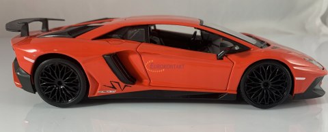 Lamborghini AVENTADOR 750 1:24 model Bburago 21079